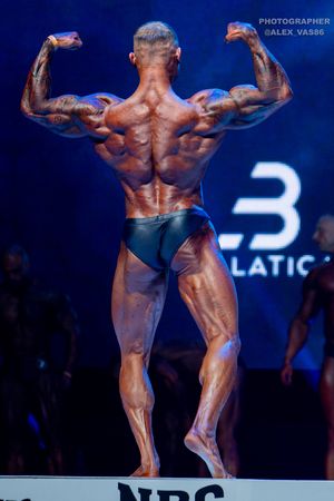 CLASSIC PHYSIQUE +178